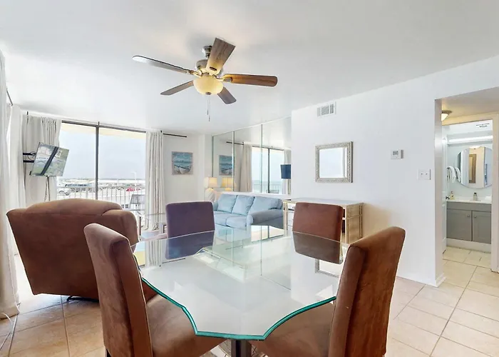 Holiday home Beachfront With Pool Private Balcony & Washer And Dryer Gulf Shores