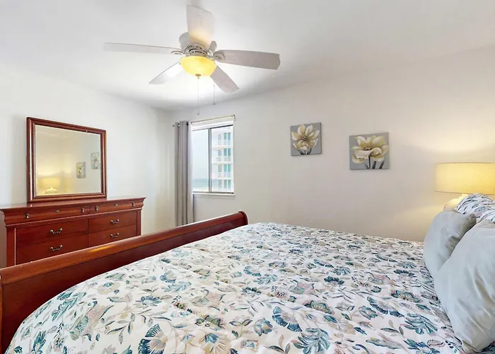 Beachfront With Pool Private Balcony & Washer And Dryer Holiday home Gulf Shores